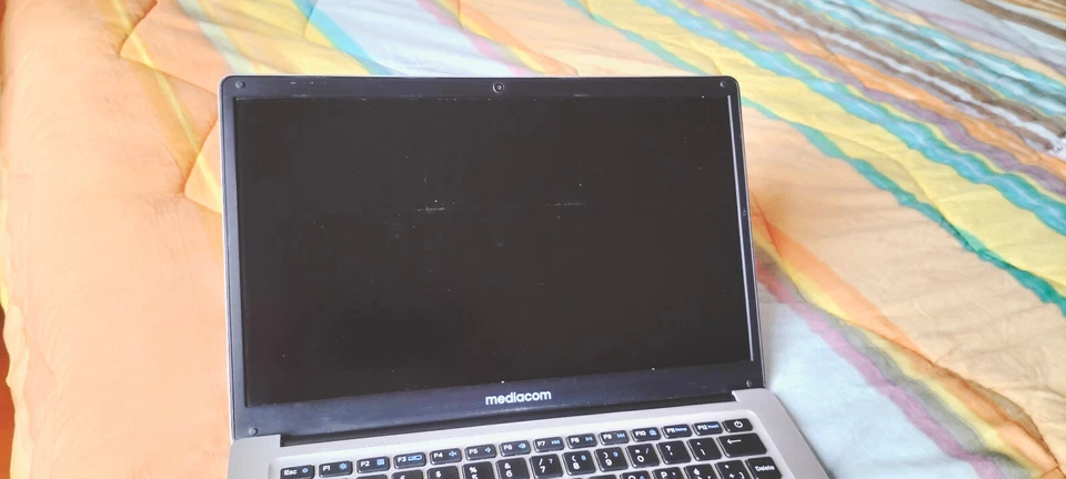 NOTEBOOK Mediacom SmartBook ONE 14" mod.MSB146 -leggi bene- - Immagine 3 di 4