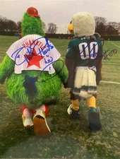 PHILLIE PHANATIC PHILLIES SWOOP EAGLES DUAL SIGNED 8X10 MASCOT PHOTO