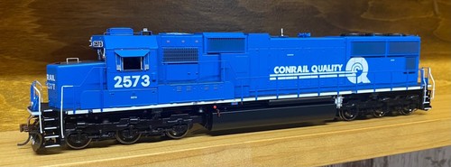 Athearn/Genesis SD70 Conrail #2573 escala HO ¡FUERA DE PRODUCCIÓN! | Condition: New