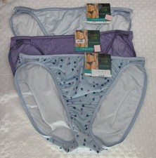 NWT set of 3 VANITY FAIR ILLUMINATION STRING BIKINI 18108 SWEETHEART DAISY MOSS