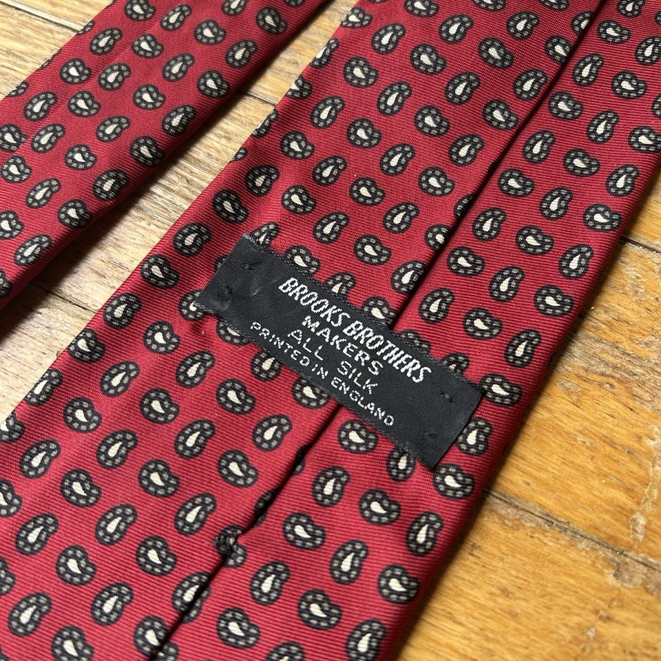Corbata de Colección Años 40’s 50’s Brooks Brothers Makers Toda Seda EE. UU. Granate Rojo Paisley Foulard Foto 3 de 4
