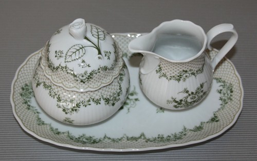 Alt Tirschenreuth Salzburg Rosengarten Milch- u. Zuckerset auf ovalem Tablett - Bild 2 von 5