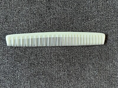 Tupperware Tupper Comb White Cream 6.5 Inches