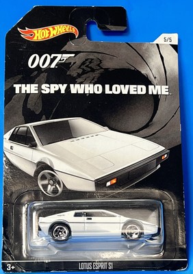 2015 Hot Wheels 007 The Spy Who Love Me Series 5/5 LOTUS ESPRIT S1 White w/5 Sp
