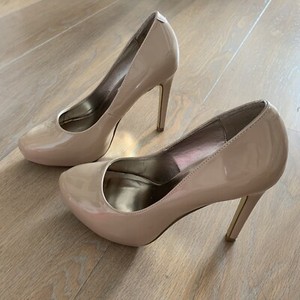 ugg women's neumel platform ankle boot stores