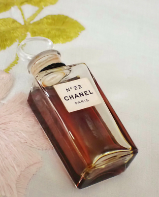 CHANEL N°22 CHANEL No 22 0.12 oz / 4 ml Eau De Toilette Miniature | eBay