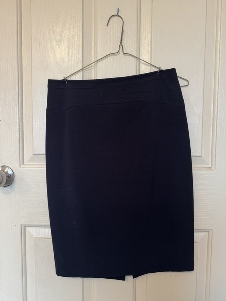Cue Black Pencil Skirt Size 8 