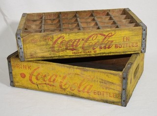 2 uralte COCA COLA GETRÄNKEKISTEN Holz Flaschen vintage Deko Coke Sammler Kasten