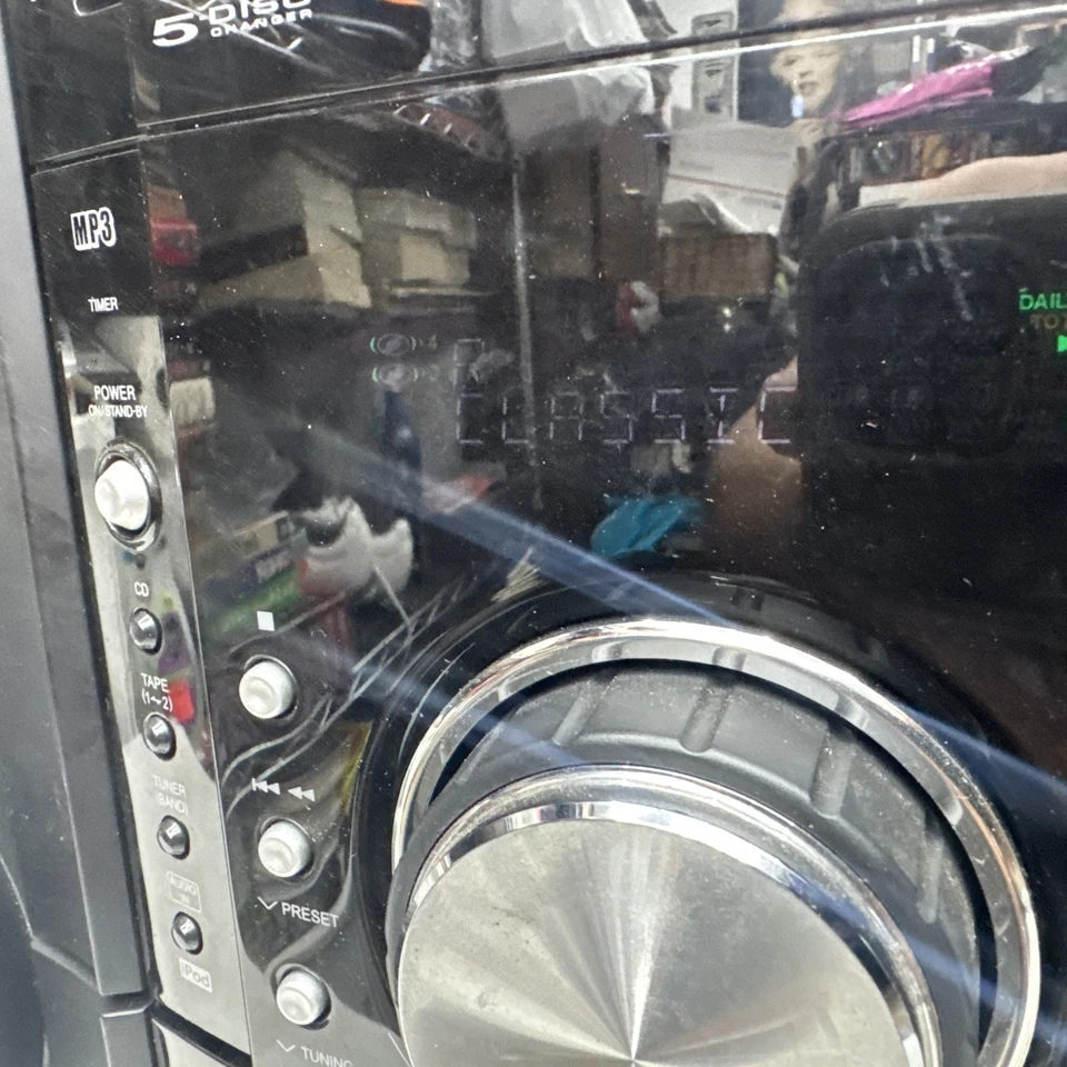 Sharp CD-DK 890 AM/FM Tuner, Dual Cassette Deck And 5 Disc Changer Tested - Image 3 of 4