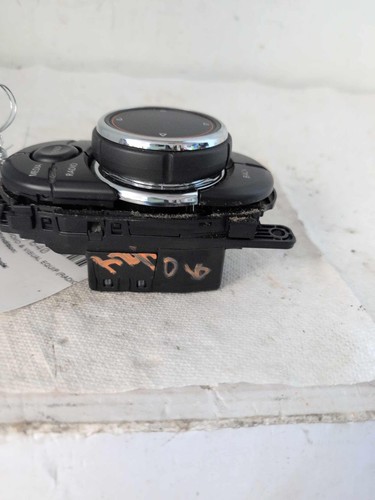2017 MINI CLUBMAN CENTER CONSOLE NAVIGATION SWITCH 6582930735 - Picture 4 of 6