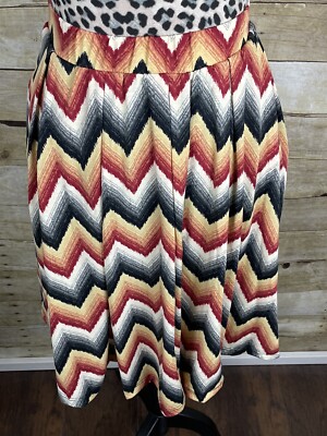 LuLaRoe Madison Skirt Pleated Pockets A-line Size Medium NEW NWT