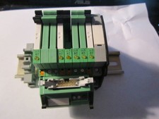 PHOENIX CONTACT PLC-V8/FLK14/OUT Controller W/5 PLC-BPT-24DC Relays