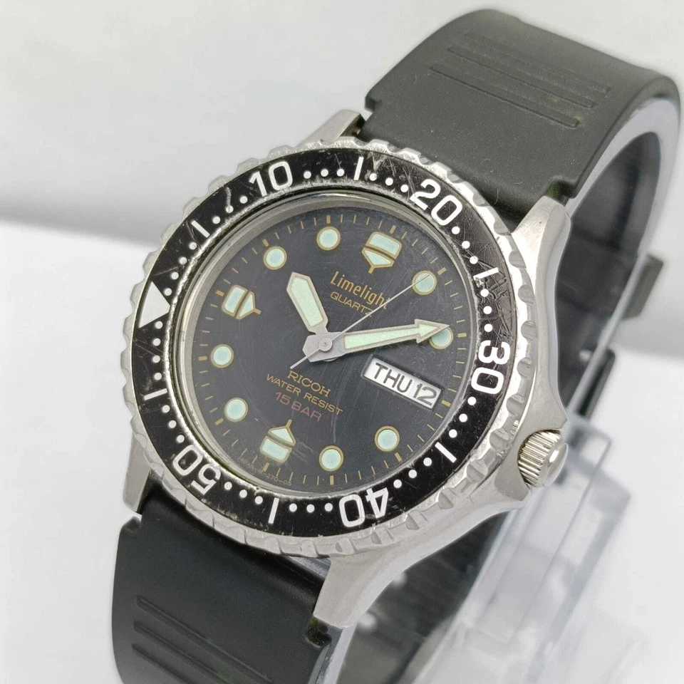Reloj Hombre Ricoh Limelight Cuarzo Buzo Día/Fecha Vintage MUR741KS10 Foto 3 de 4