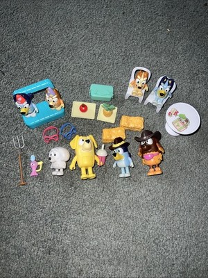 LOT 20 Bluey & Friends Lila Bingo Family Figures Mixed Accessories