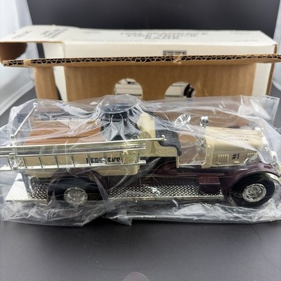 ERTL LE 1/30 1926 Seagrave Fire Truck HERSEY s Chocolate PA Bank MIB June 92 COA