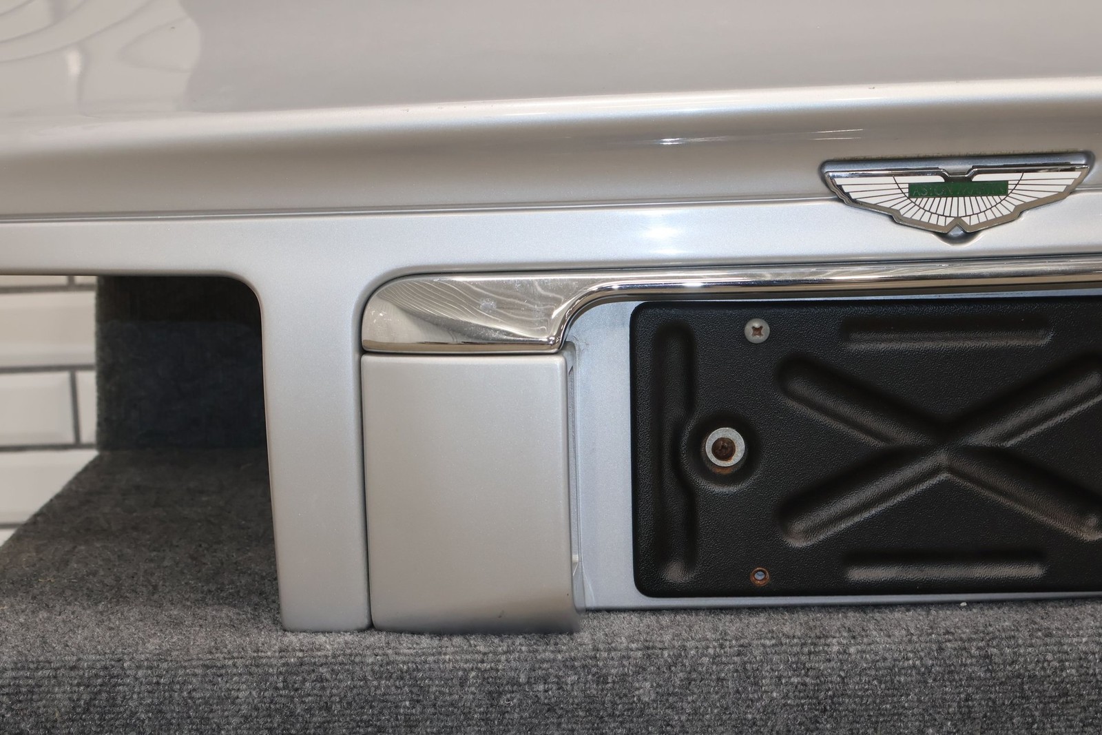 99-03 Aston Martin DB7 Vantage V12 Trunk Deck Lid (Stronsay Silver) See Photos
