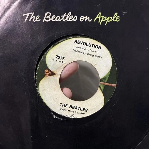 BEATLES 45 “Hey Jude/ Revolution “ Apple 2276