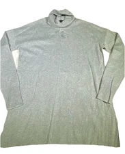 H Halston Turtle Neck Sweater Top Women’s Size XS Gray Silk Cashmere Blend NWOT