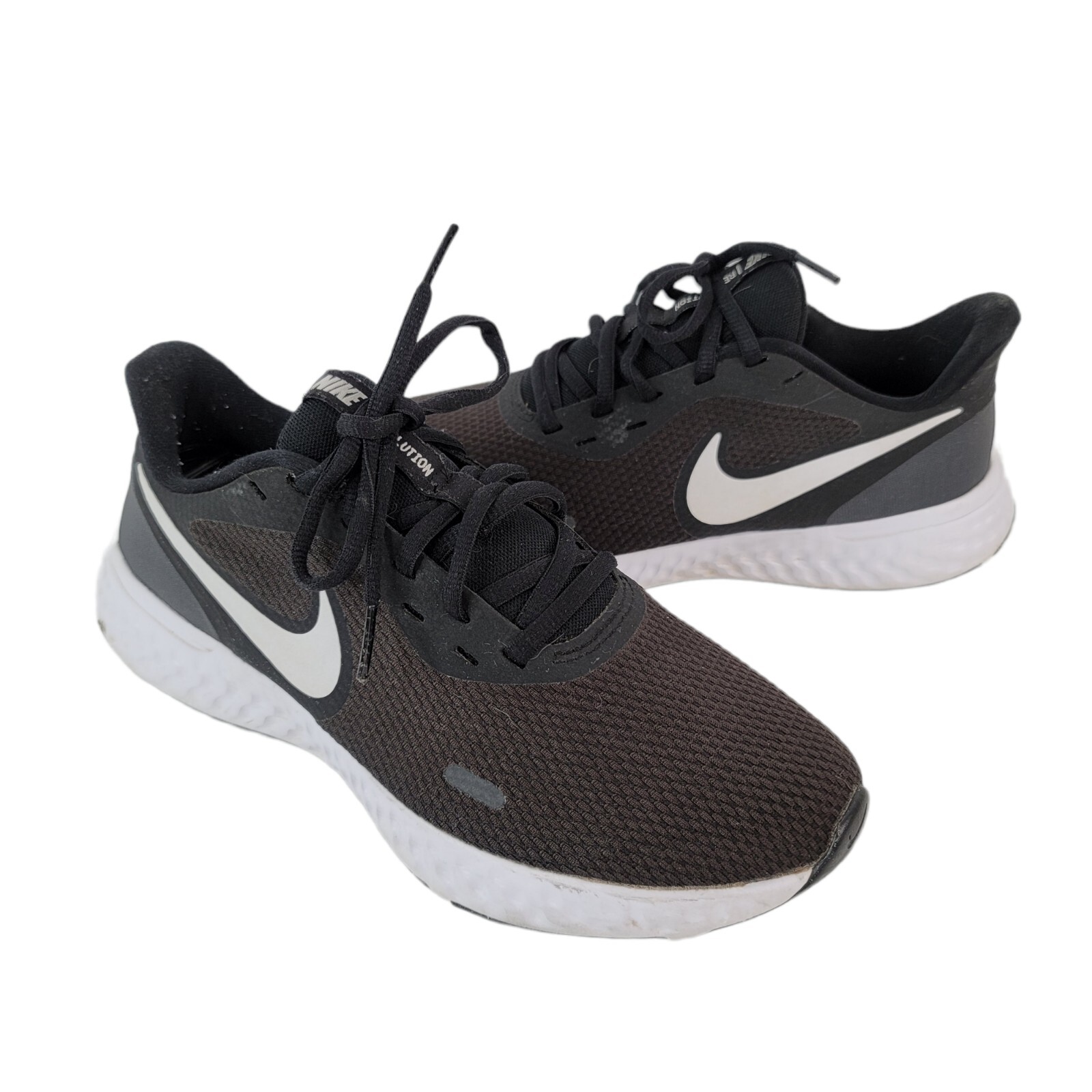 wmns nike revolution