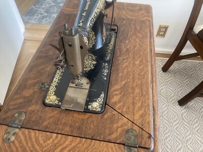 Vintage SINGER Sewing Machine Table & Sewing Machine | eBay