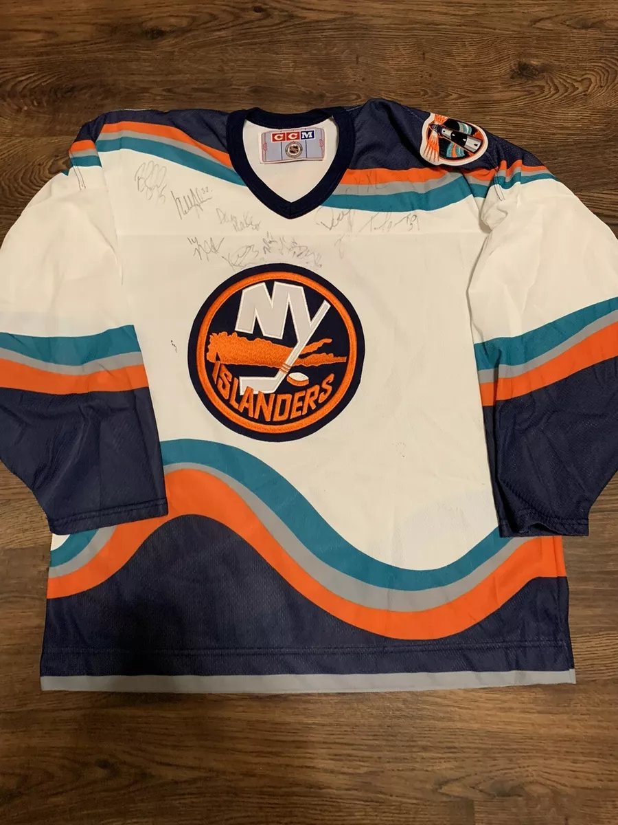 Autographed CCM New York Islanders Wave Hockey Jersey Vintage NY