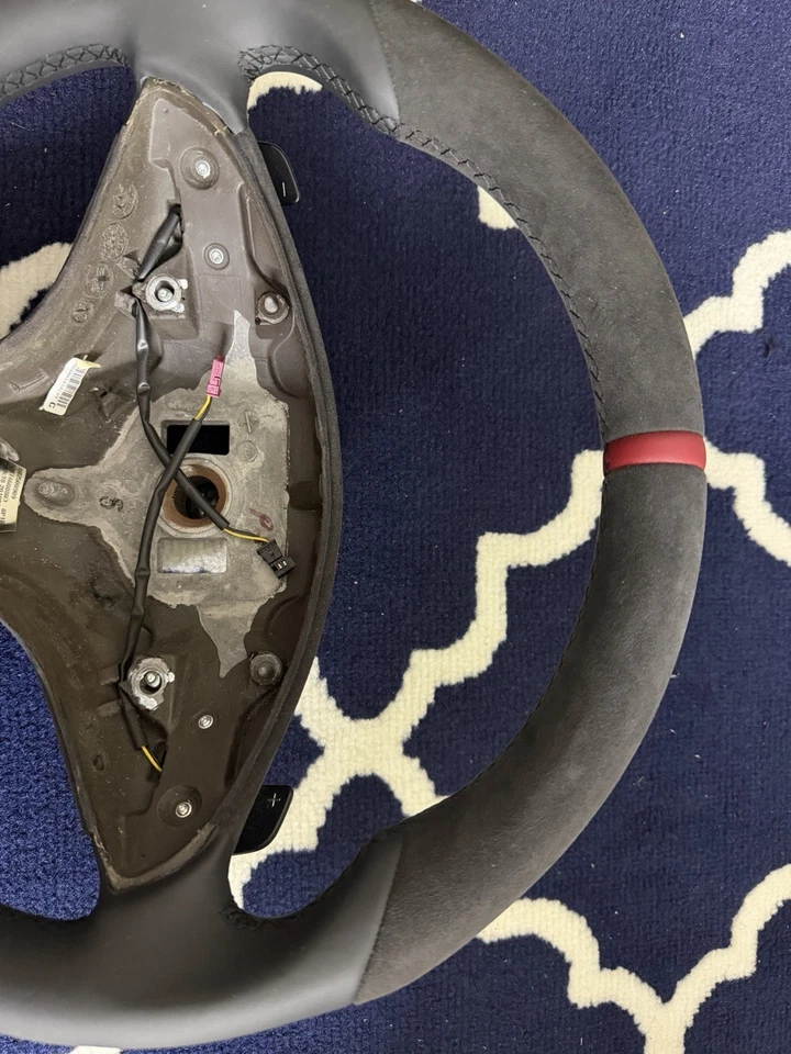 Volante cuero mercedes-benz w204/w212/w207 alcentara Foto 4 de 4