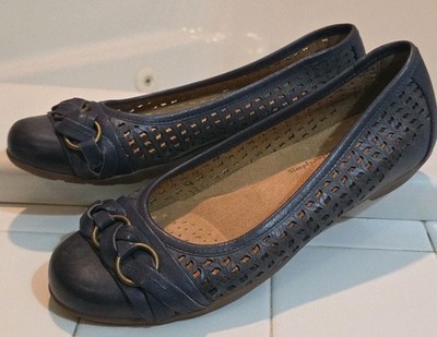 Softspots Women's Posie Laser Navy Ballet Flats Slip On Size 9.5