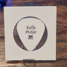 Kellie Pickler & Trey Hill guitar pick Country Music Memorabilia