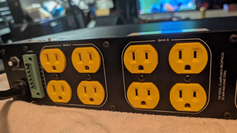 SurgeX SeqX Surge Protector & Power Conditioner 14 Outlet Tested - Image 4 of 4