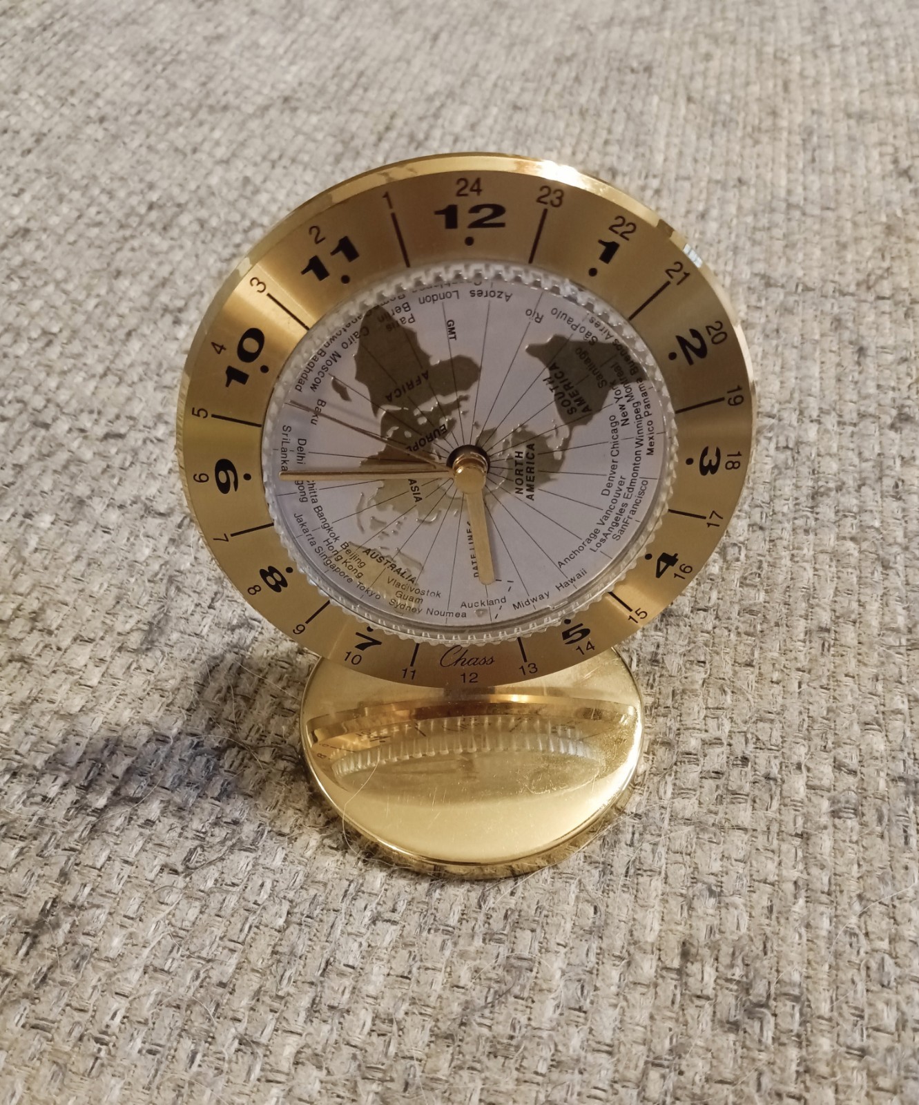 Young Town Quartz 12888 World Clock With 2 Energizer Batteries Included 