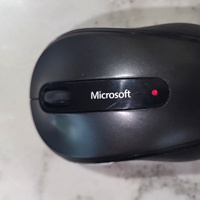 Microsoft Wireless Mouse 4000 (1383) Optical Bluetooth & Dongle Scroll Wheel