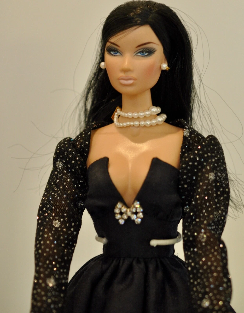 2002 Integrity Fashion Royalty GLAM SLAM KYORI SATO Redressed Sue Chandler BOX