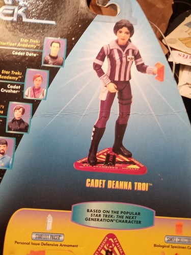 Star Trek | Cadet Deanna Troi | Warp Factor Series 3 | Playmates Neu in OVP. (K2) - Bild 8 von 13
