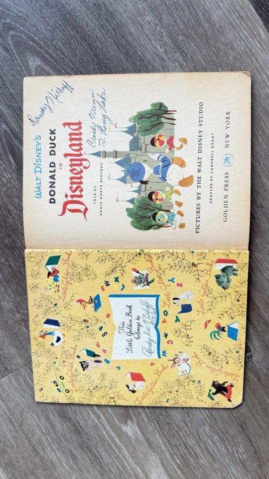 Pato Donald en Disneyland 1955 Vintage Walt Disney Little Golden Book D44 "A" Foto 2 de 4