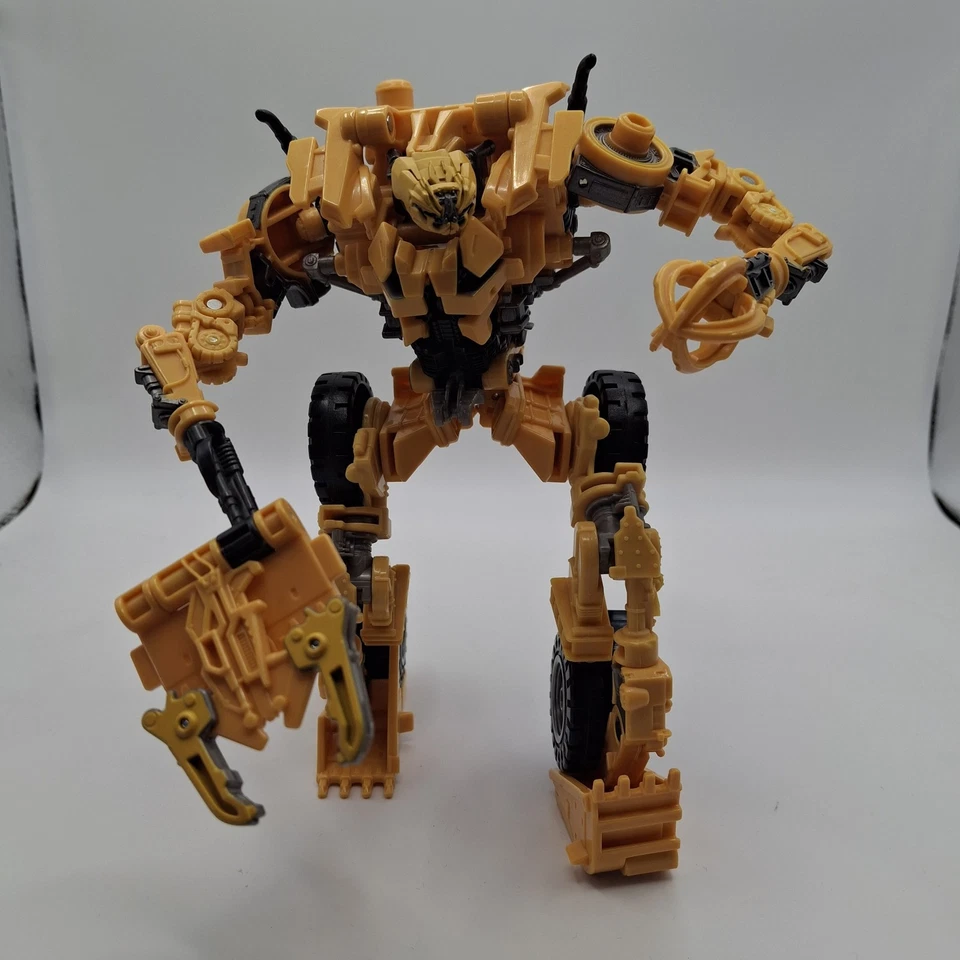 Hasbro Transformers Studio Series 60 Revenge of Fallen Constructicon Scrapper SS - Image 4 of 4