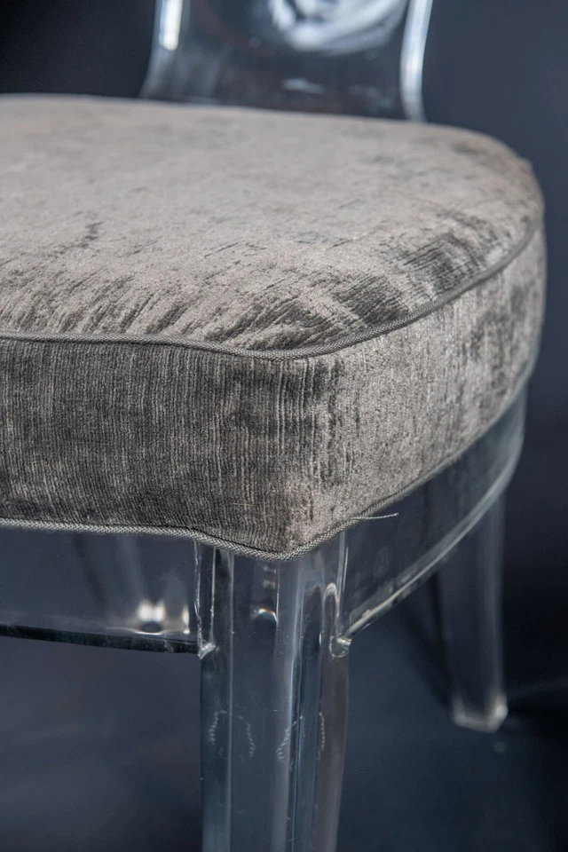 Современные стулья Lucite Klismos в стиле голливудского регентства, пара - Изображение 3 из 4