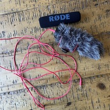Rode VideoMic GO Lightweight On Camera Microphone