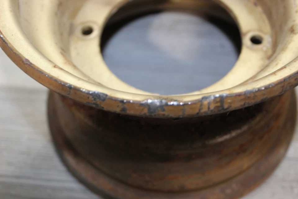 Llanta delantera Suzuki Quadrunner 185 Lt185 1984 2x4 8x5,5 Foto 3 de 4