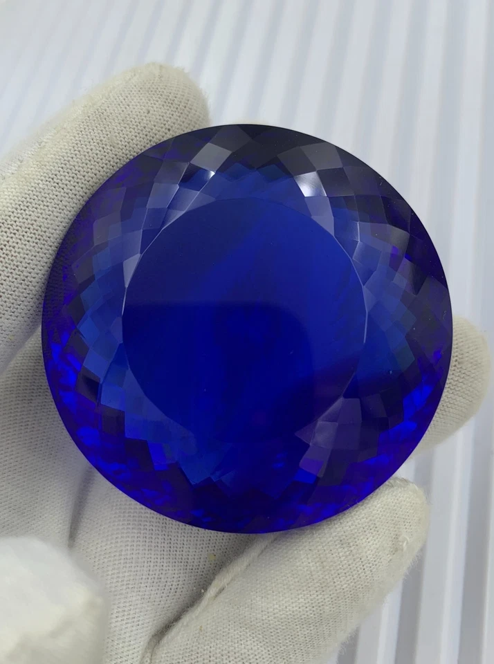 736 CT Top Quality Tanzanite Quartz Stone, Unique Round Big Size Quartz Gemstone - Image 3 of 4