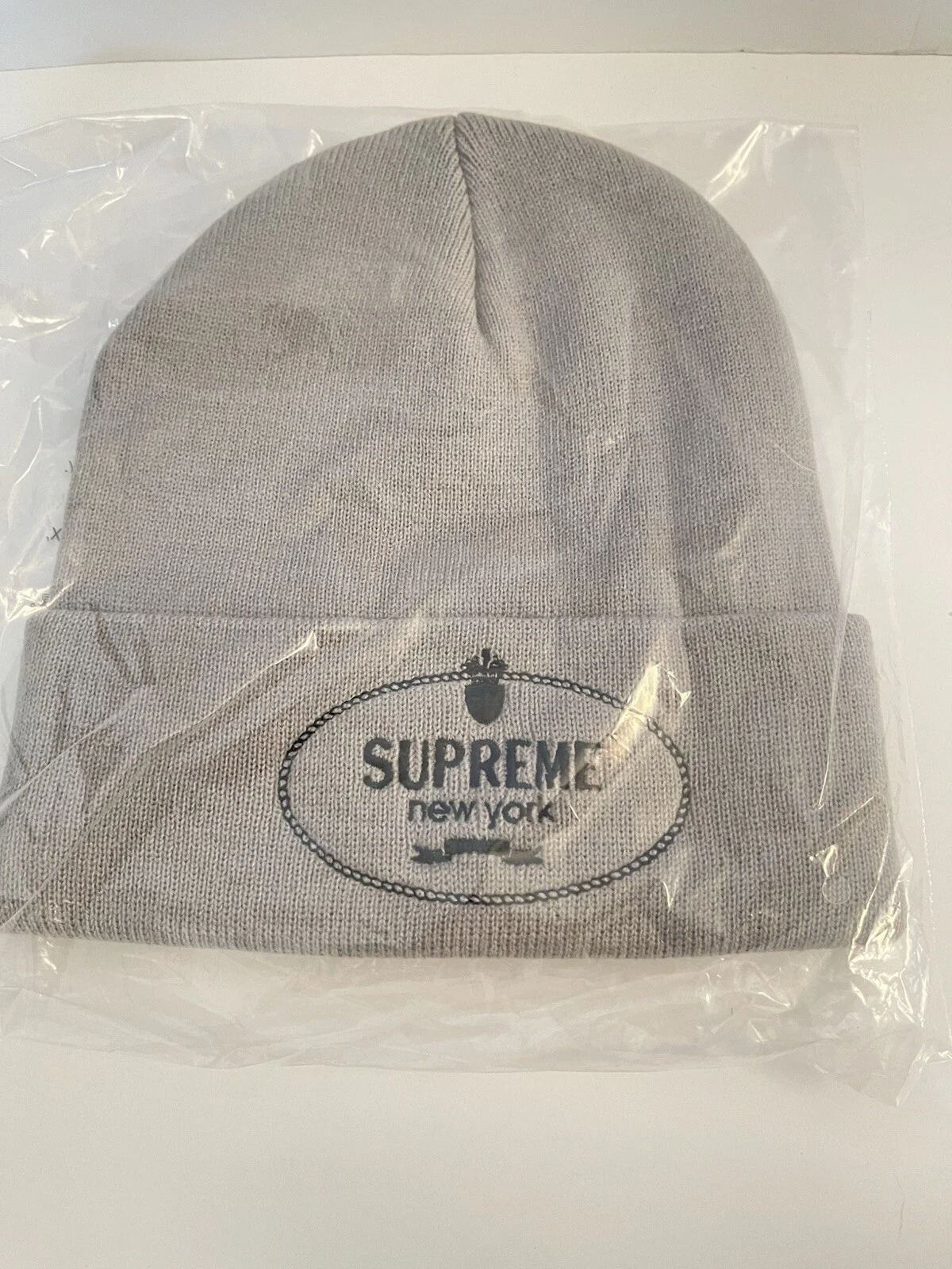 Supreme Crest Beanie Grey Gray