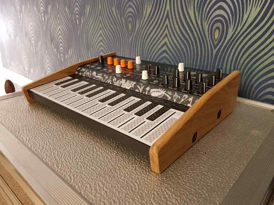Recessed Solid Oak stand for the Arturia Microfreak Synth Synths