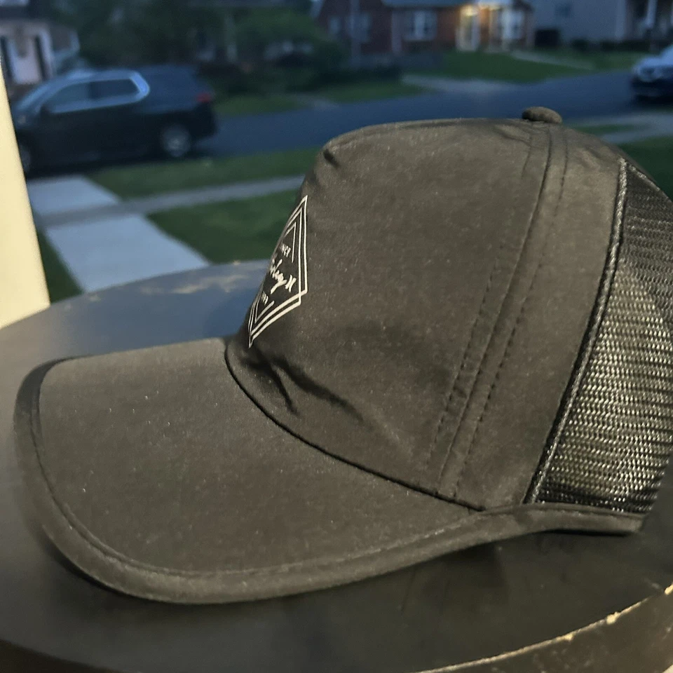 Sombrero de corredor Hurley para mujer negro Cancún precio de venta sugerido por el fabricante 28 USD Foto 2 de 4