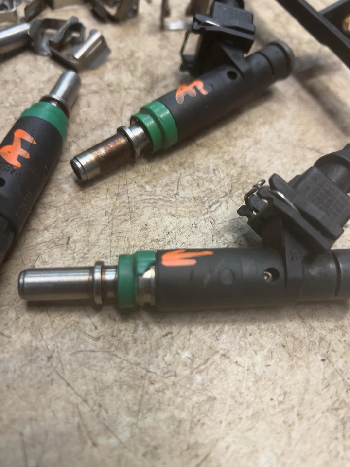 04-05 宝马 745 545I 550I 650I *8* 燃油喷射器 4.8L 4.4L 原始设备制造商 — 第 4/4 张图片