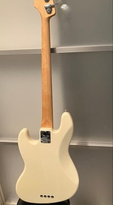 Fender American Standard Jazz Bass / Electric Bass Guitar / made