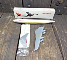 Vintage Wooster QANTAS Australia 747-400 Advertising Model Plane Kit NEW