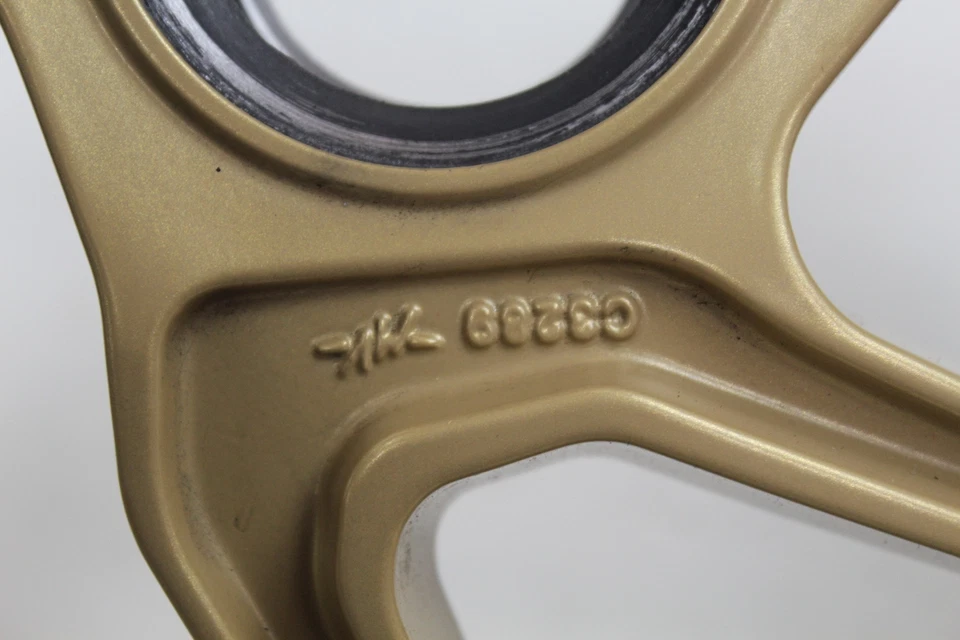 MV Agusta Superveloce F4 OEM aro de roda traseira unilateral reto 8000c3289 - Imagem 3 de 3