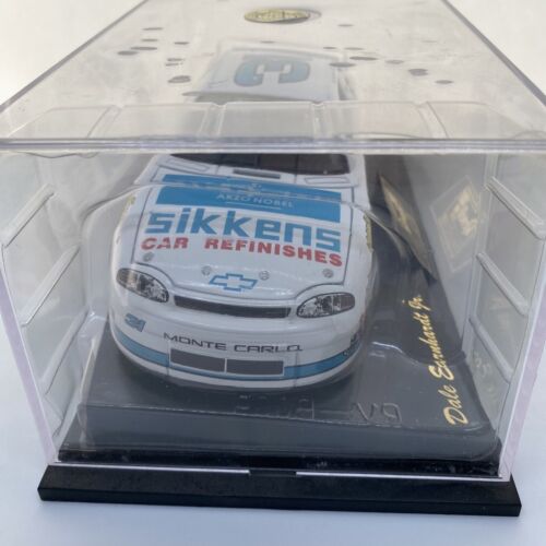 DALE EARNHARDT JR-------1998 #31 SIKKENS MONTE CARLO 1:24 SCALE Revell - Picture 17 of 18