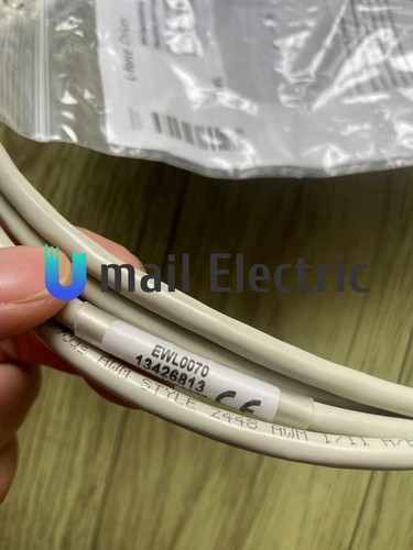 1pcs new Lenze 9400 servo inverter cable EWL0070 communication cable 2.5m - 第 4/5 張圖片
