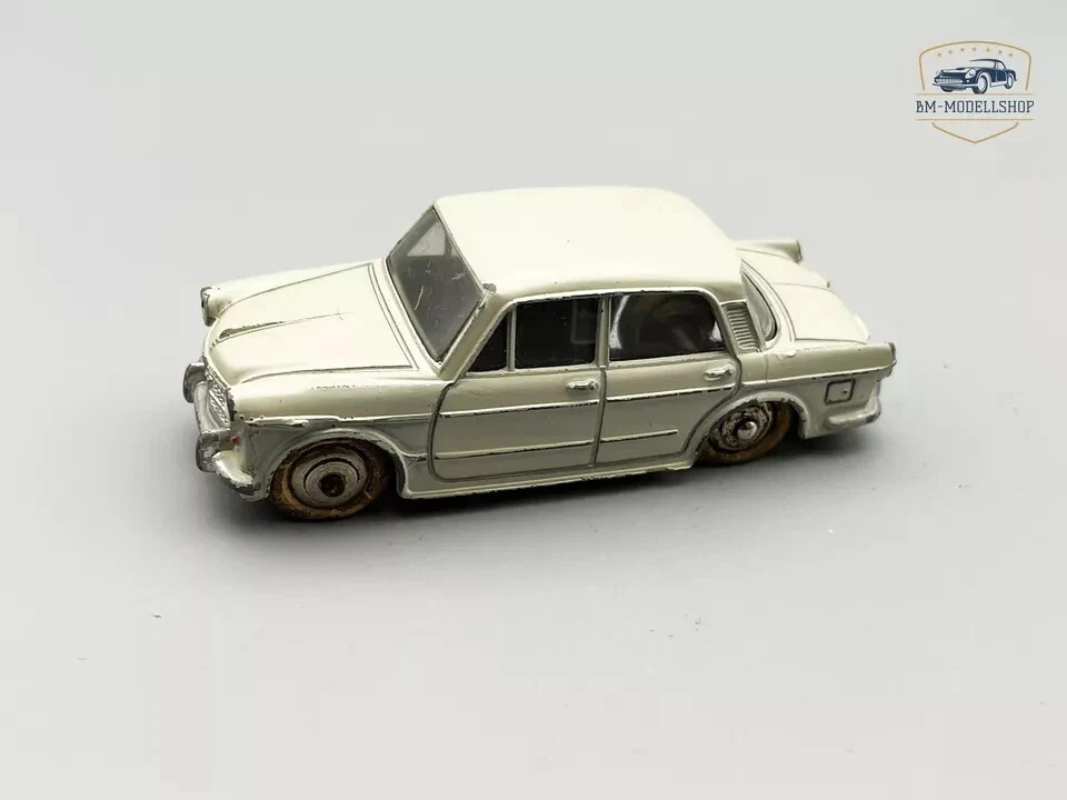 Auto vintage FIAT 1200 SCALA 1/43 - Immagine 3 di 4