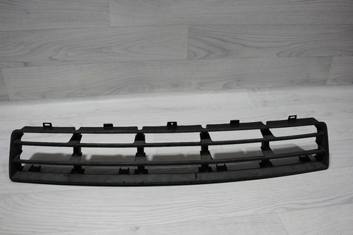 Lüftungsgitter Stoßstange Vorne Mitte 1J0853677D VW Golf IV Bj,02